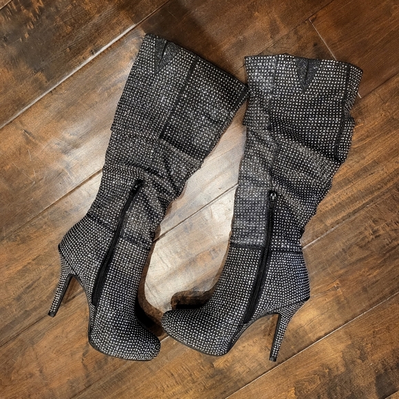 Black and Silver Sparkly Boots - Picture 6 of 10